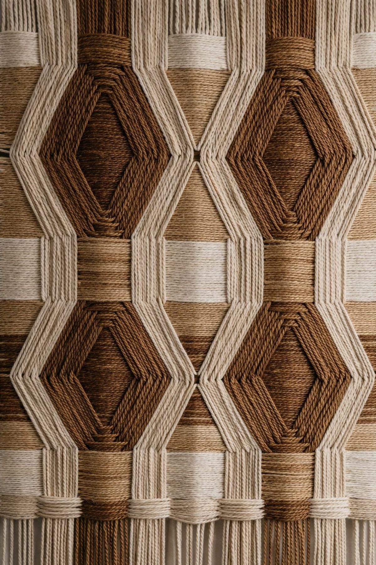 Détail du textile : texture et motifs du tissage